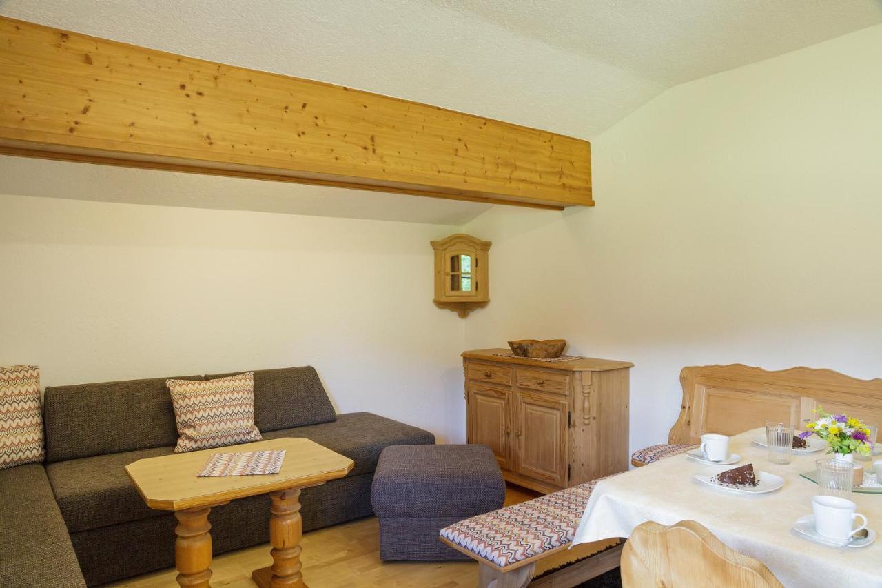 Landhaus Lindl - Ein Ruhiges Platzl Zum Wohlfuehlen Leutasch Exteriör bild